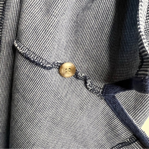 Walt Disney Men’s Tigger Polo Goff Shirt Resort Shirt Size Medium - Picture 6 of 10